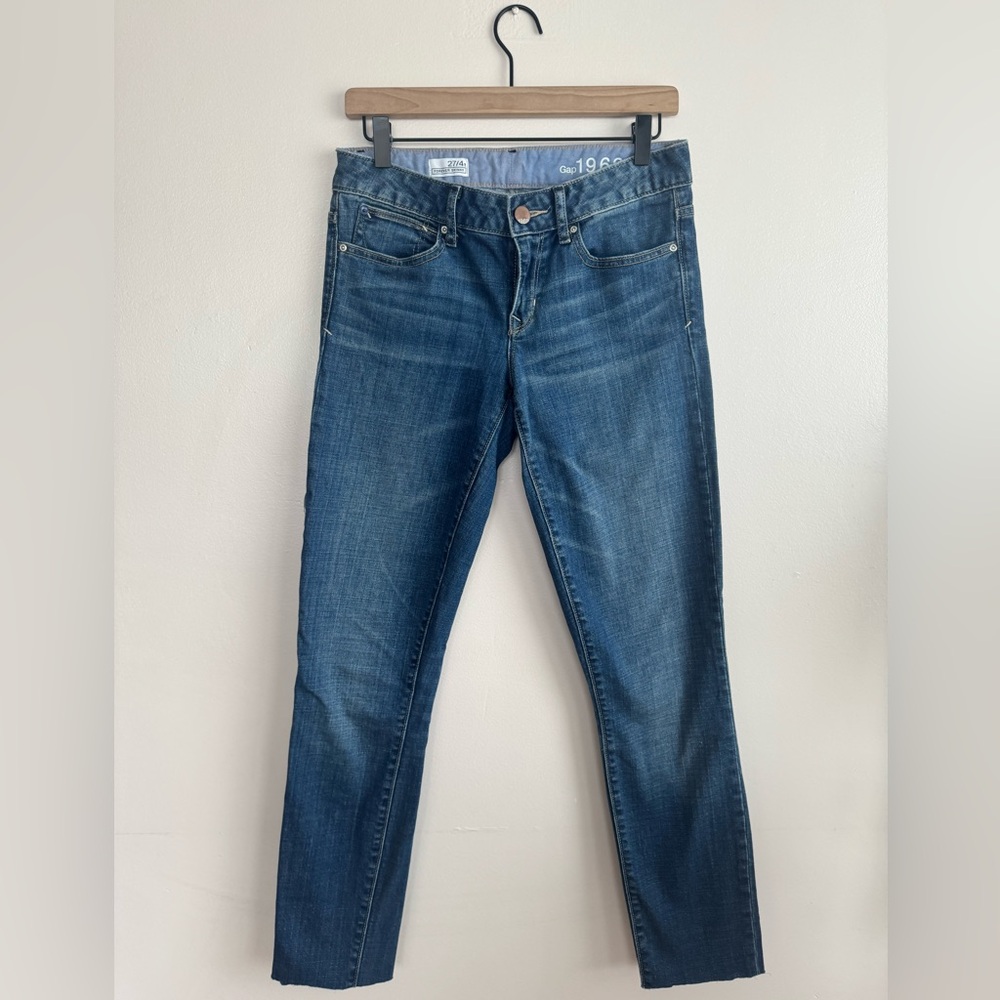 Gap 1969 Forever Skinny Frayed Cuff Medium Wash Jeans Size 27 - 30” inseam